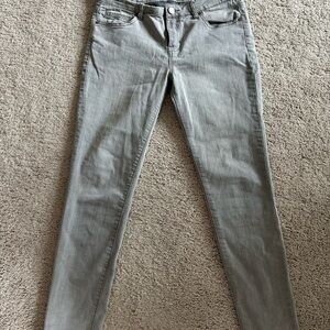 Harper Gray Skinny Jeans Classic Style